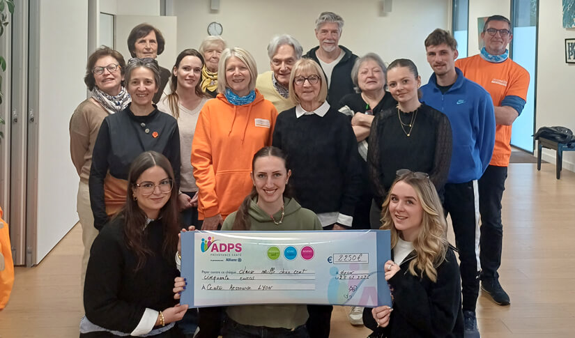 Marche solidaire à Lyon : les étudiants s’engagent contre le cancer colorectal